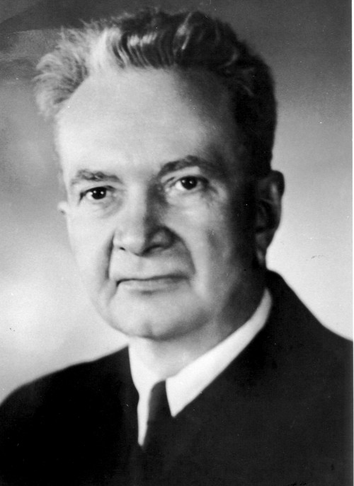 Judge James W. Crawford is dean of the law school from 1946 until the 1965 merger with Lewis & Clark College.