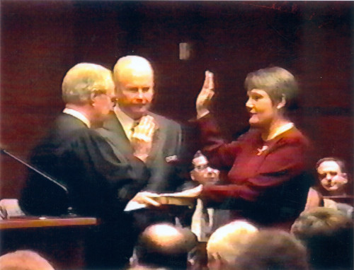 Anna J. Brown '80 is sworn in as U.S. District Judge for the District of Oregon in 1999.