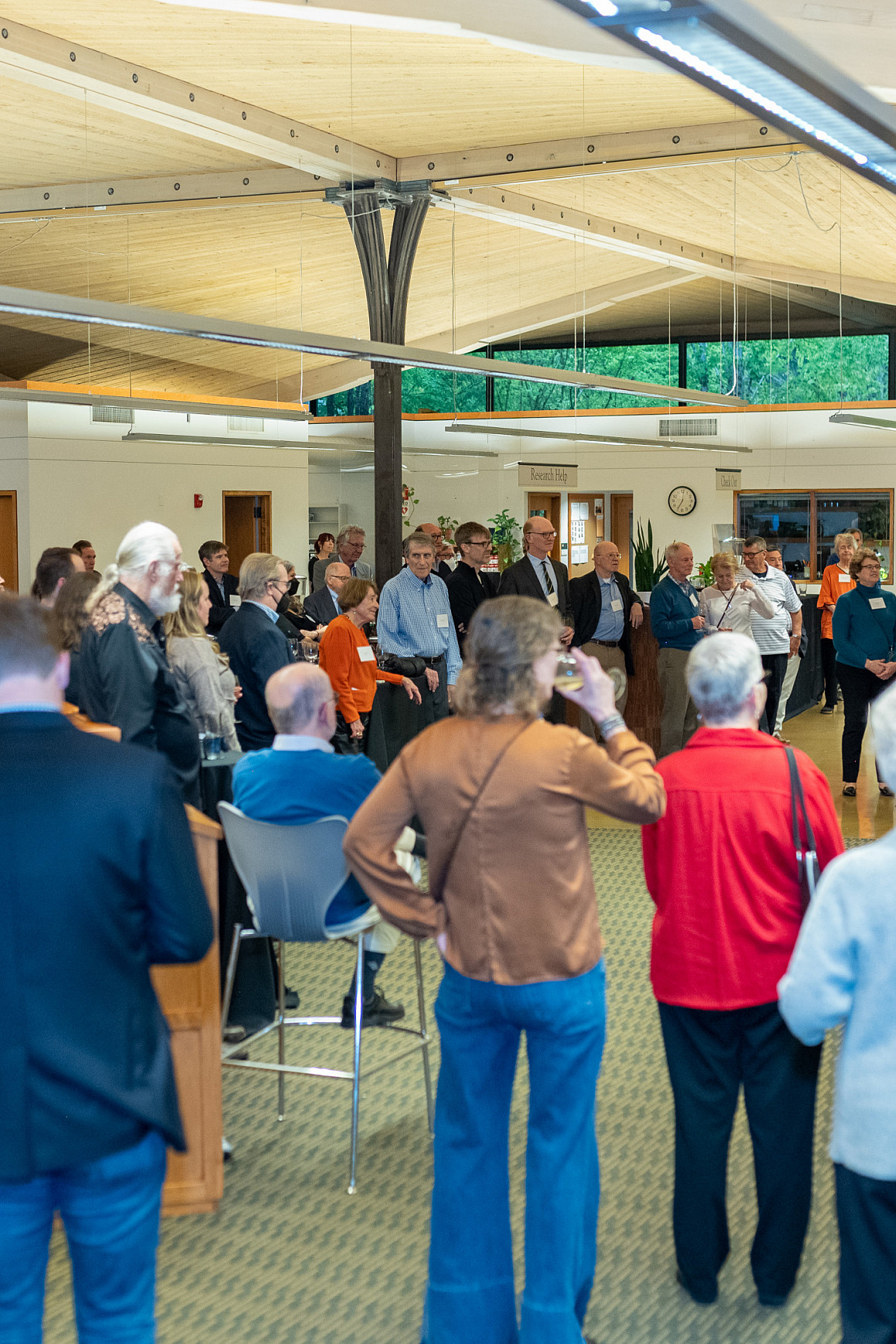 Alumni gather to pay tribute to Professor Doug Newell