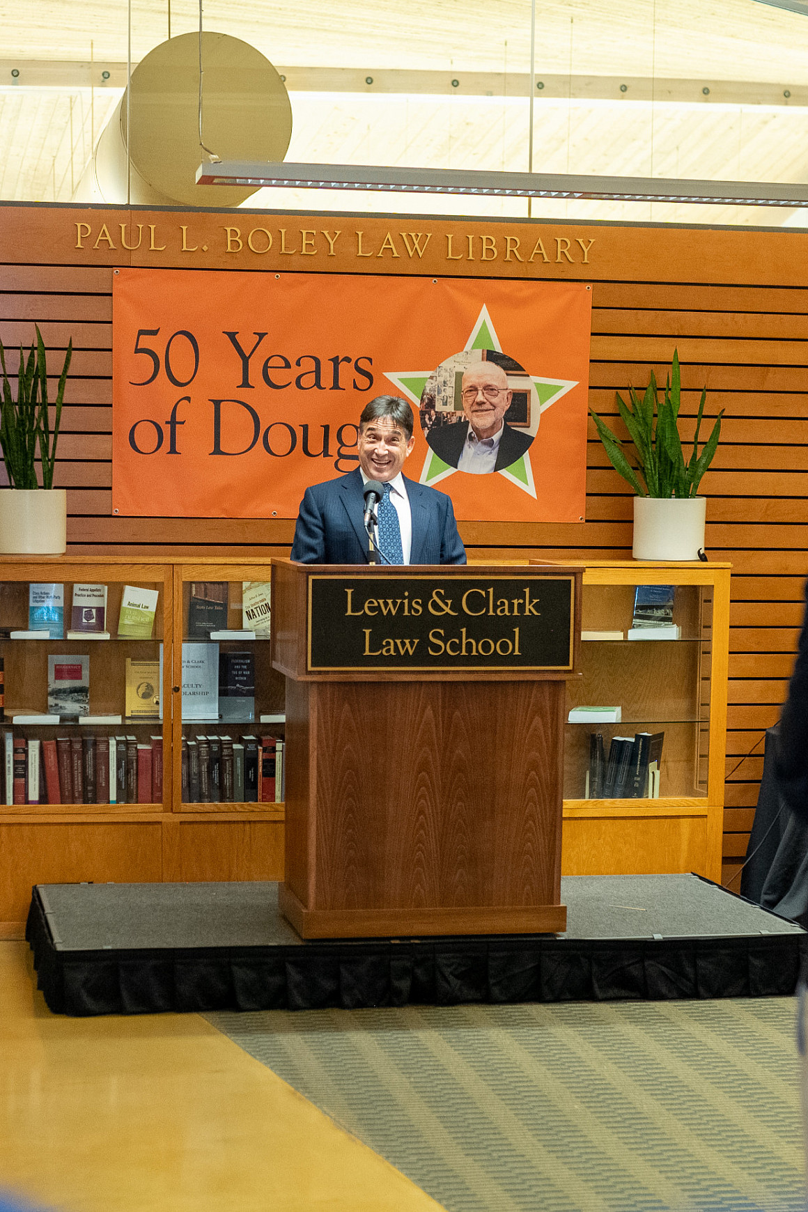 Matt Bergman '89 pays tribute to Professor Doug Newell