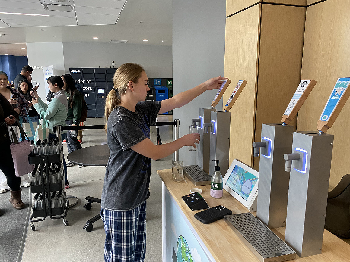 Students will have access to Wonderfil's dispenser every day of the week on campus.