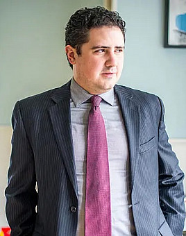 Jake Kamins Headshot