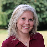 Deb Arthur headshot