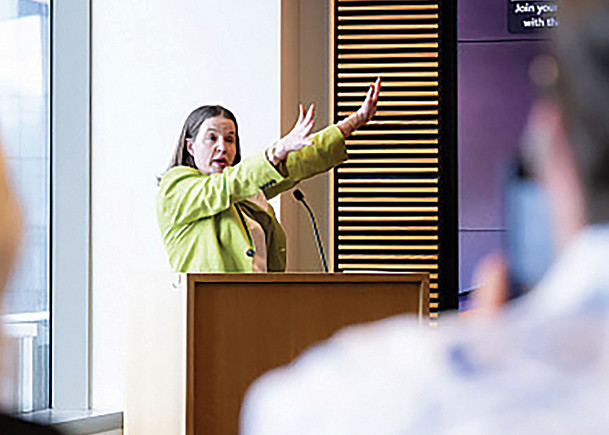 Kristen West McCall '06.