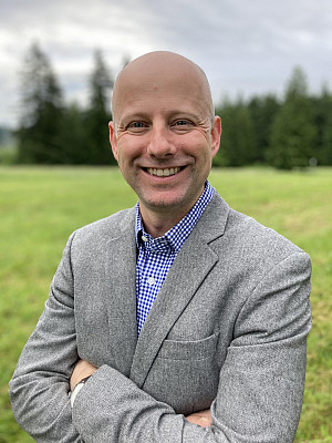 Dr. Jonathan Manz will become Lewis & Clark's inaugural director of first-year experience on July 1.