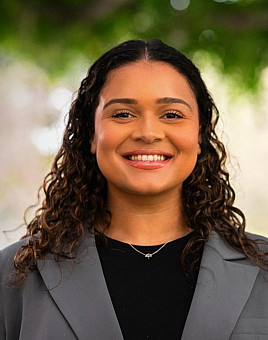 Hannah says that the mentorship and support she received at Lewis & Clark played a major role in her success in law school and beyond.