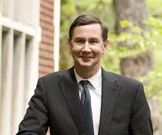 John Kroger, lawyer, scholar, and leader, returns to Lewis & Clark for Spring 2022.
