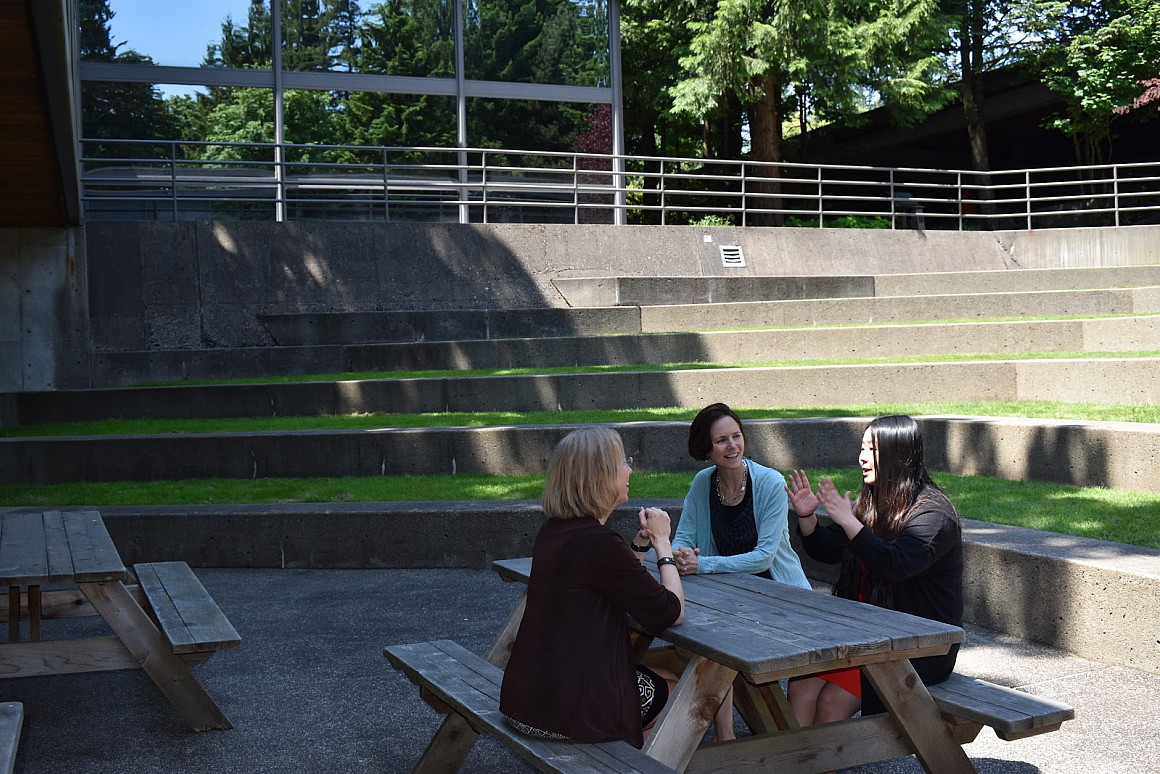 Tshering Dolkar meeting with Janice Weis and Lucy Brehm at Lewis & Clark Law School
